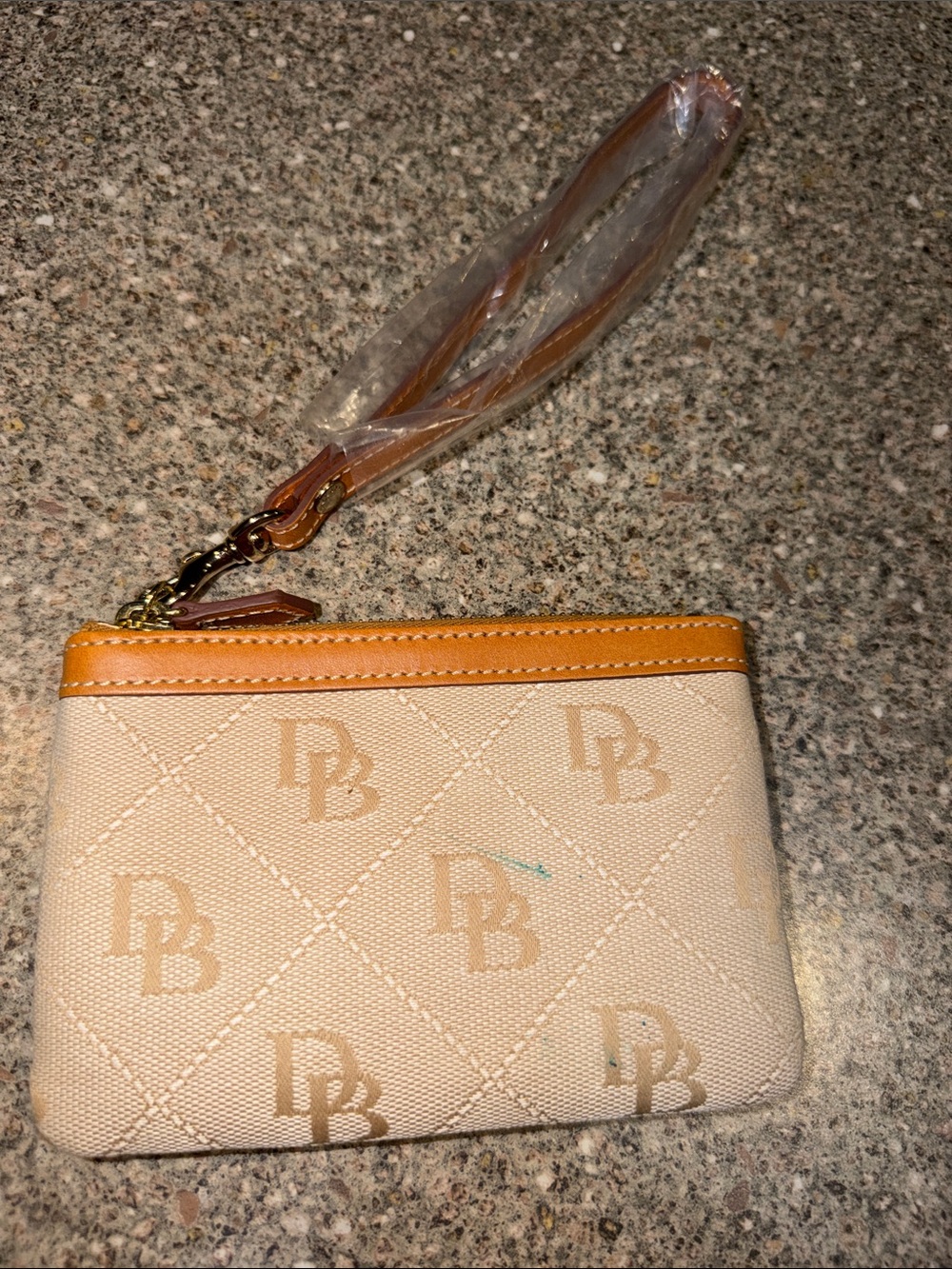 Dooney & Bourke Beige Canvas Wristlet with Tan Trim - Picture 2 of 3